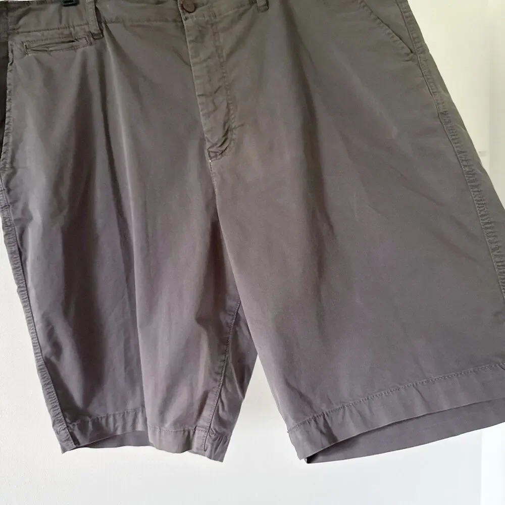 American Eagle Shorts Men 44 Gray Next Level Flex Longer Length Chino Cotton AE